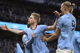 Manchester City vùi dập Arsenal 4-1 ở trận 'chung kết' Premier League