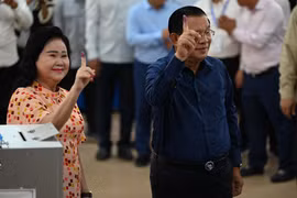 Hình ảnh cử tri Campuchia bắt đầu bỏ phiếu bầu cử Quốc hội