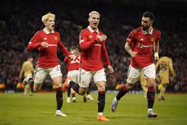 Vòng 1/8 Europa League: M.U và Arsenal gặp đối thủ khó chơi