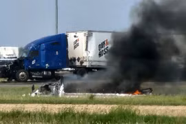 15 người thiệt mạng trong vụ tai nạn nghiêm trọng tại Canada