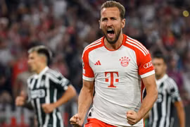 Kane cùng đồng đội giúp Bayern đánh bại M.U. (Nguồn: Getty Images)