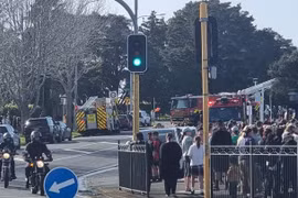 New Zealand: Sơ tán học sinh một trường tiểu học vì hỏa hoạn