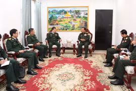 Bộ Quốc phòng hai nước Việt Nam và Lào tăng cường hợp tác