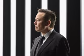 Tỷ phú Elon Musk đã quyết định từ bỏ việc mua Twitter với lý do công ty không cung cấp đủ các thông tin về những tài khoản ảo. (Nguồn: Yahoo News) 