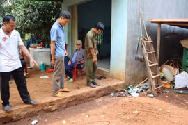 Hiện trường vụ án mạng. (Ảnh: Đậu Tất Thành/TTXVN)