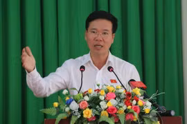 Trưởng Ban Tuyên giáo Trung ương Võ Văn Thưởng phát biểu tại buổi tiếp xúc cử tri. (Ảnh: Sỹ Tuyên/ TTXVN)
