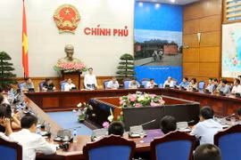 Phó Thủ tướng Vũ Đức Đam gặp mặt với cộng đồng doanh nghiệp khởi nghiệp. (Ảnh: An Đăng/TTXVN)