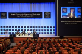 Toàn cảnh Hội nghị Diễn đàn Kinh tế Thế giới (WEF) về Đông Á năm 2013. . (Ảnh: Đức Tám/TTXVN)