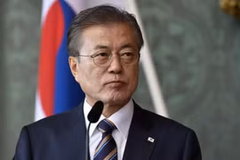 Trong ảnh: Tổng thống Hàn Quốc Moon Jae-in phát biểu tại Stockholm ngày 14/6. Ảnh: AFP/TTXVN