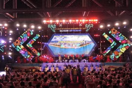 Toàn cảnh Lễ công bố Năm Du lịch quốc gia 2019 với chủ đề “Nha Trang-Sắc màu của Biển.” (Ảnh: Phan Sáu/TTXVN)