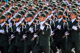  Lực lượng Vệ binh Cách mạng Hồi giáo Iran (IRGC) tại lễ duyệt binh ở Tehran ngày 22/9/2018. (Ảnh: AFP/TTXVN)
