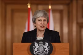 Thủ tướng Anh Theresa May phát biểu tại thủ đô London ngày 20/3 vừa qua. (Ảnh: AFP/TTXVN)