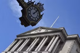 Trụ sở Ngân hàng Trung ương Anh ở London. (Ảnh: Reuteurs/TTXVN)