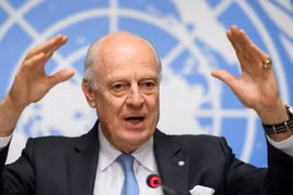 Đặc phái viên Liên hợp quốc về vấn đề Syria, ông Staffan de Mistura phát biểu tại cuộc họp báo ở Geneva, Thụy Sĩ ngày 19/5. (Nguồn: AFP/TTXVN)