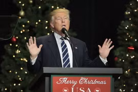 Tổng thống đắc cử Mỹ Donald Trump phát biểu tại một sự kiện ở West Allis, bang Wisconsin ngày 13/12. (Nguồn: AFP/TTXVN)
