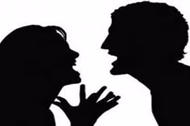 Hà Nội: Nối lại tình cảm bất thành, gã trai rút dao đâm chết bạn gái