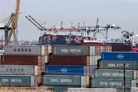 Hàng hóa Trung Quốc được xếp tại cảng Long Beach, bang California, Mỹ ngày 14/9/2019. (Nguồn: AFP/TTXVN) 