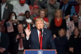 Tổng thống đắc cử Mỹ Donald Trump tại một sự kiện ở Hershey, bang Pennsylvania ngày 15/12. (Nguồn: EPA/TTXVN)