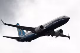 Máy bay Boeing 737 Max bay trình diễn tại một triển lãm hàng không ở Farnborough, phía Tây Nam London (Anh). (Nguồn: AFP/TTXVN) 
