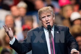 Tỷ phú Donald Trump trong chiến dịch vận động tranh cử ở Charleston, Tây Virginia ngày 5/5. (Nguồn: AFP/TTXVN)