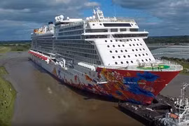 Tàu du lịch Genting Dream. (Nguồn: cruiseandferry.net)