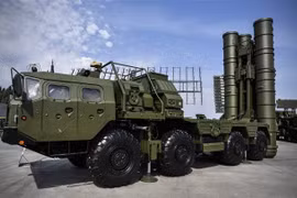 Hệ thống tên lửa S-400. (Nguồn: AFP/TTXVN)