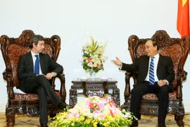 Chiều 27/10, tại Trụ sở Chính phủ, Thủ tướng Nguyễn Xuân Phúc tiếp ông Andrea Orlando, Bộ trưởng Tư pháp Italia đang có chuyến thăm và làm việc tại Việt Nam. (Ảnh: Thống Nhất/TTXVN)