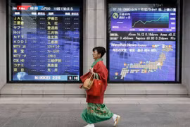Một bảng chỉ số chứng khoán ở Nhật Bản. (Nguồn: Reuters) 