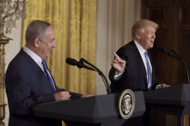 Tổng thống Mỹ Donald Trump (phải) và Thủ tướng Israel Netanyahu. (Nguồn: Reuters)