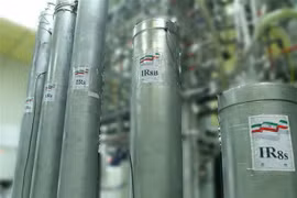 Thiết bị làm giàu urani tại nhà máy hạt nhân Nataz, cách thủ đô Tehran khoảng 300km về phía Nam ngày 4/11/2019. (Nguồn: AFP/TTXVN) 