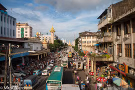 Đường phố ở Yangon, Myanmar. (Nguồn: migrationology.com)