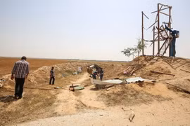 Trạm quan sát Hồi giáo ở Dải Gaza bị hư hại sau vụ tấn công của Israel ngày 27/5. (Nguồn: AFP/TTXVN)