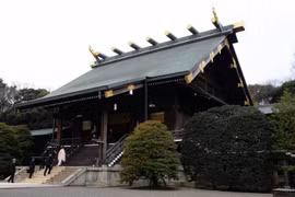 Quan hệ hai nước láng giềng ngày càng xấu đi sau chuyến viếng thăm đền thờ Yasukuni của Thủ tướng Abe cuối năm ngoái. (Nguồn: AFP)