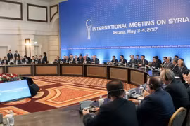 Toàn cảnh vòng hòa đàm ở Astana ngày 4/5. (Nguồn: AFP/TTXVN)