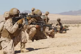 Binh sỹ UAE trong một cuộc tập trận với binh sỹ Mỹ. (Nguồn: middleeastmonitor.com) 