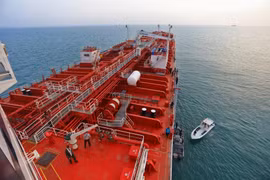 Tàu chở dầu mang cờ Anh, Stena Impero ở gần eo biển Hormuz, Iran ngày 21/7/2019. (Nguồn: THX/TTXVN)