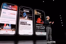 CEO Apple Tim Cook giới thiệu về Apple News+. (Nguồn: Cnet)