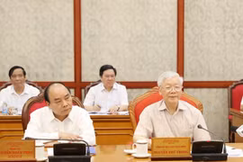 Hình ảnh Tổng Bí thư, Chủ tịch nước chủ trì họp Bộ Chính trị