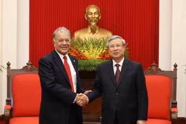 Ông Trần Quốc Vượng, Ủy viên Bộ Chính trị, Thường trực Ban Bí thư tiếp Tổng Bí thư Đảng Lao động Mexico Alberto Gutierrez. (Ảnh: Phương Hoa/TTXVN)