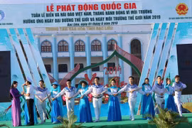 Tiết mục văn nghệ tại lễ phát động. (Ảnh: Huỳnh Sử/TTXVN)