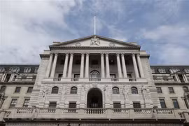 Trụ sở Ngân hàng Trung ương Anh ở London. (Ảnh: AFP/TTXVN)