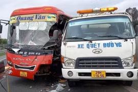Hiện trường vụ tai nạn. (Ảnh: TTXVN phát)