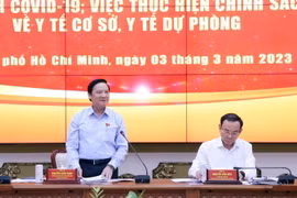 Ông Nguyễn Khắc Định, Phó Chủ tịch Quốc hội làm Trưởng đoàn giám sát chuyên đề của Quốc hội làm việc tại UBND Thành phố Hồ Chí Minh. (Ảnh: Xuân Khu/TTXVN)