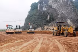 Dự án cao tốc Quảng Ngãi-Hoài Nhơn là một trong 12 dự án cao tốc Bắc-Nam giai đoạn 2021-2025. (Ảnh: Việt Hùng/Vietnam+)