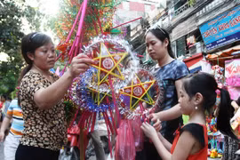 Hàng loạt hội chợ Trung thu và quà tặng dành cho các bé