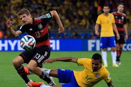 Người hâm mộ sốc với trận đấu kinh điển giữa Đức và Brazil