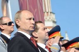 Mỹ và EU chỉ trích chuyến đi Crimea của Tổng thống Nga 