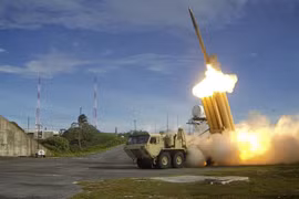  Hệ thống phòng thủ tên lửa tầm cao giai đoạn cuối (THAAD) của Mỹ được phóng thử thành công ngày 10/9/2013. (Nguồn: EPA/TTXVN)