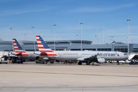 Máy bay của hãng hàng không American Airlines tại sân bay McCarran ở Las Vegas, Nevada, Mỹ. (Nguồn: AFP/TTXVN)