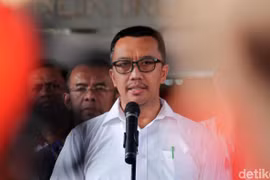Ông Imam Nahrawi, cựu Bộ trưởng Thanh niên và Thể thao bị truy tố. (Nguồn: detik.com)
